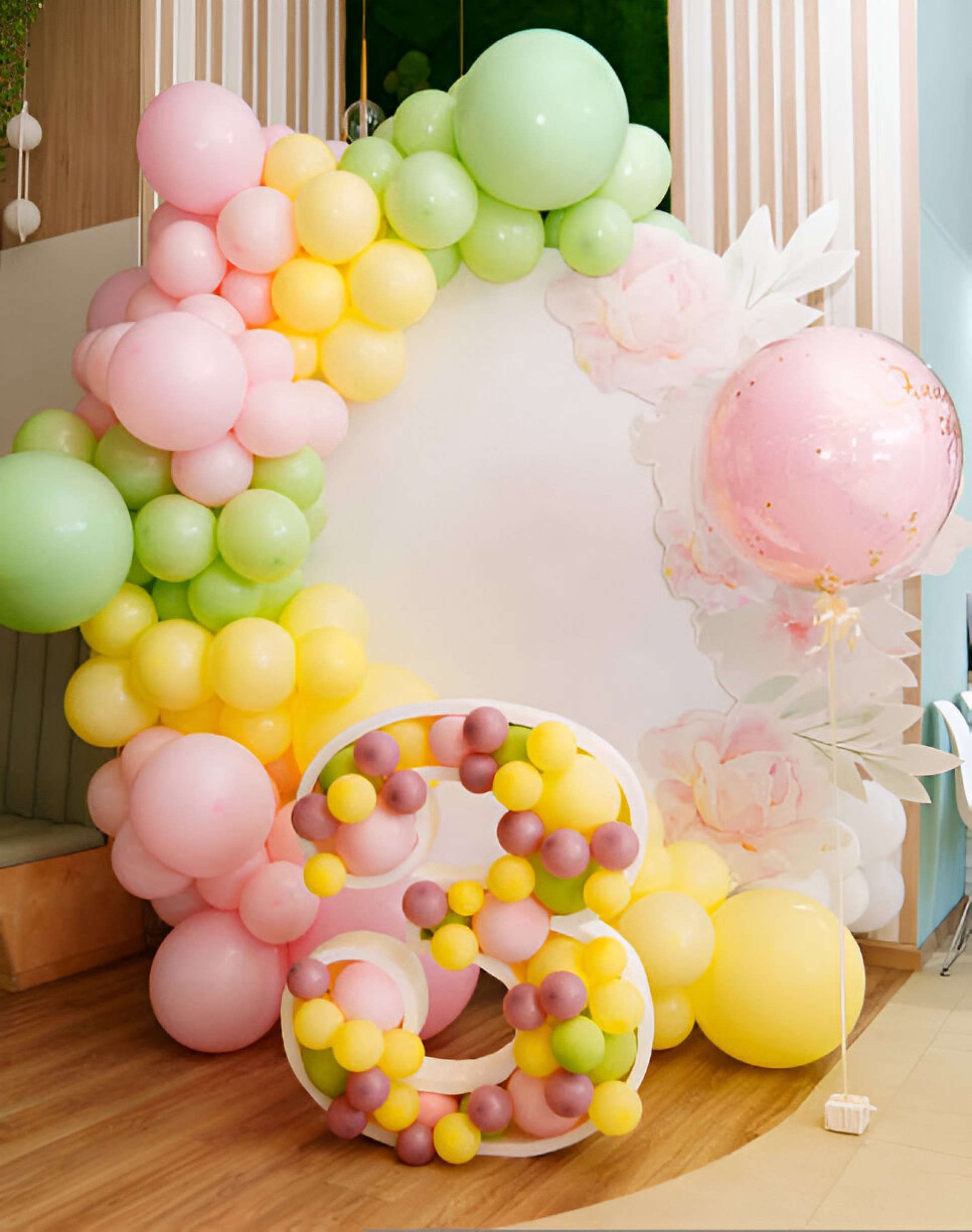 birthday balloon decoration